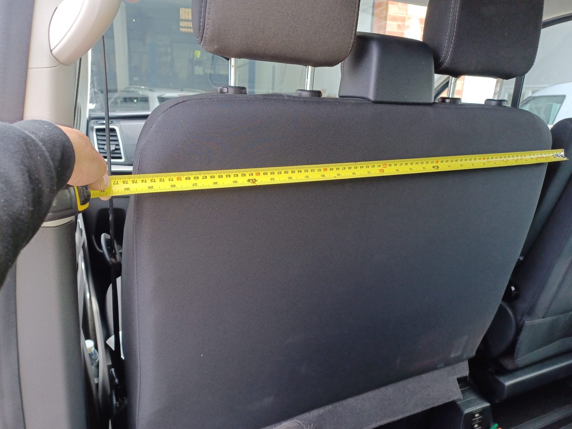 Protection screens fitted to a Ford Tourneo Custom