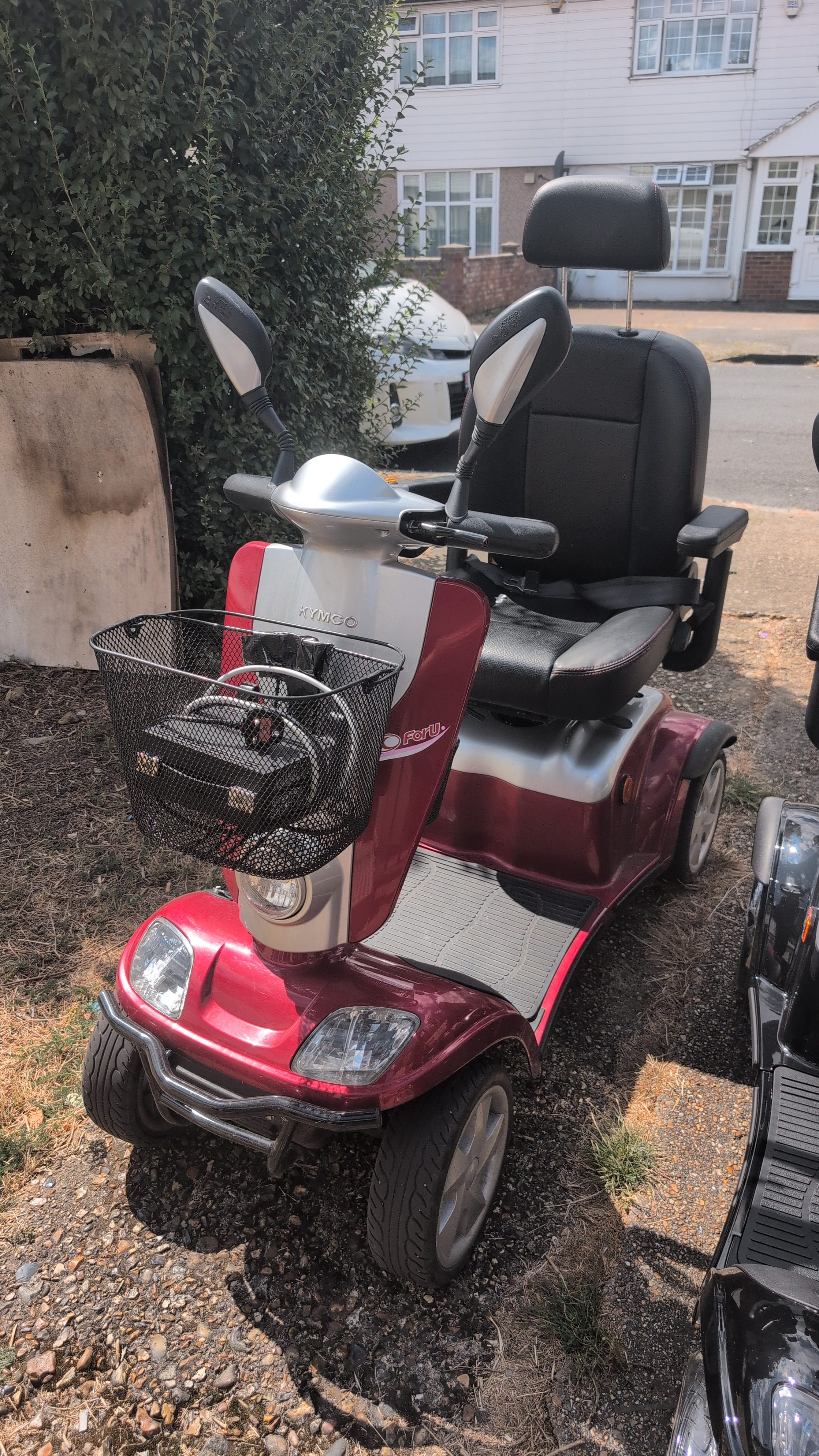 Kymco Maxi XLS scooter home demo by our Heathrow team