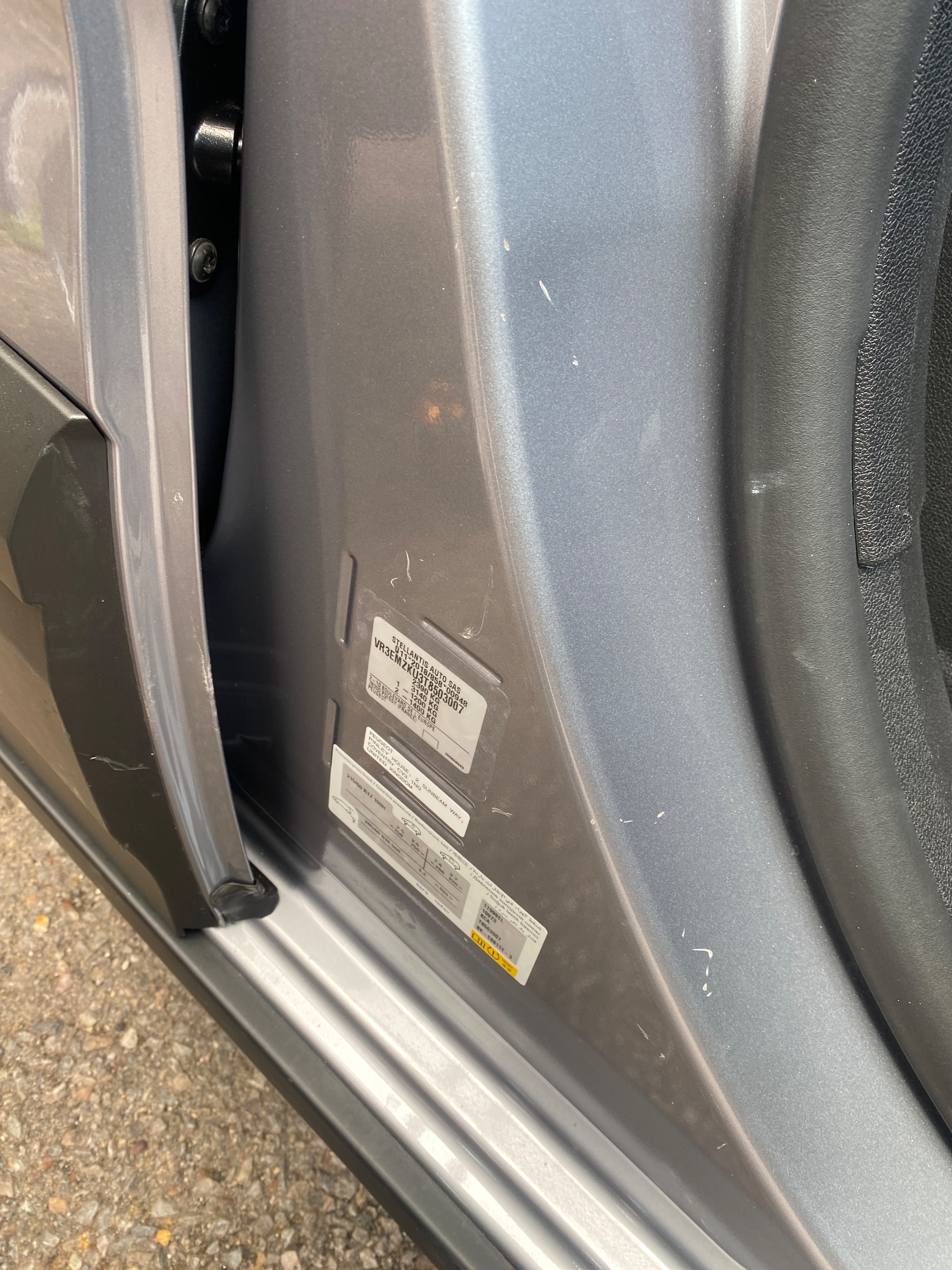 BAS electric transfer plate fitted beside the front seat