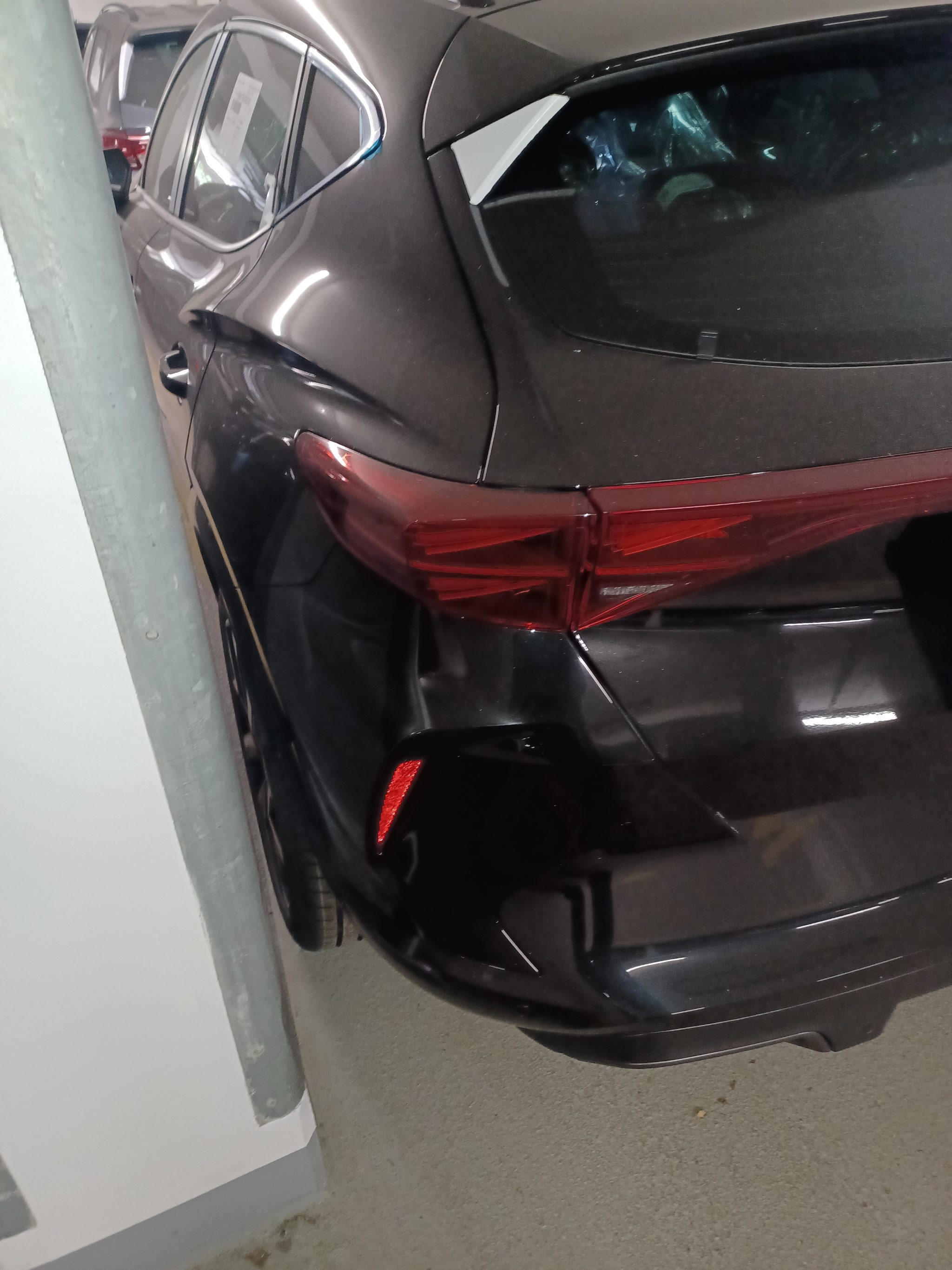 Twin flip left foot accelerator fitted to a Cupra Formentor