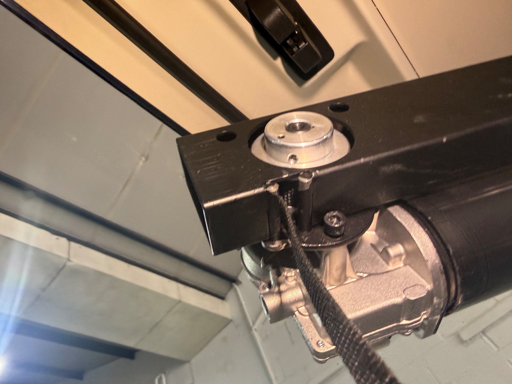Boot hoist repair and webbing replacement at Heathrow