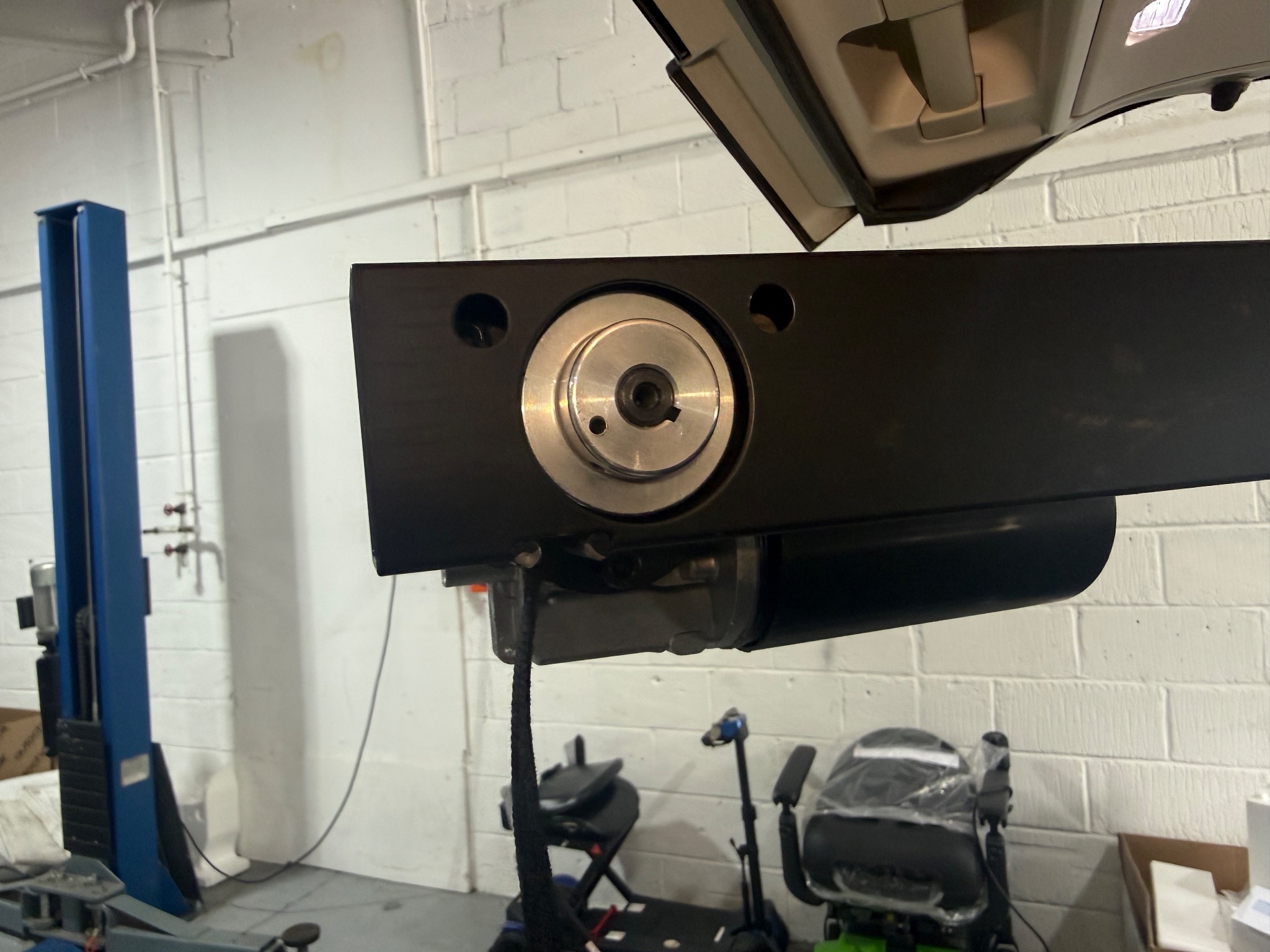 Boot hoist repair and webbing replacement at Heathrow