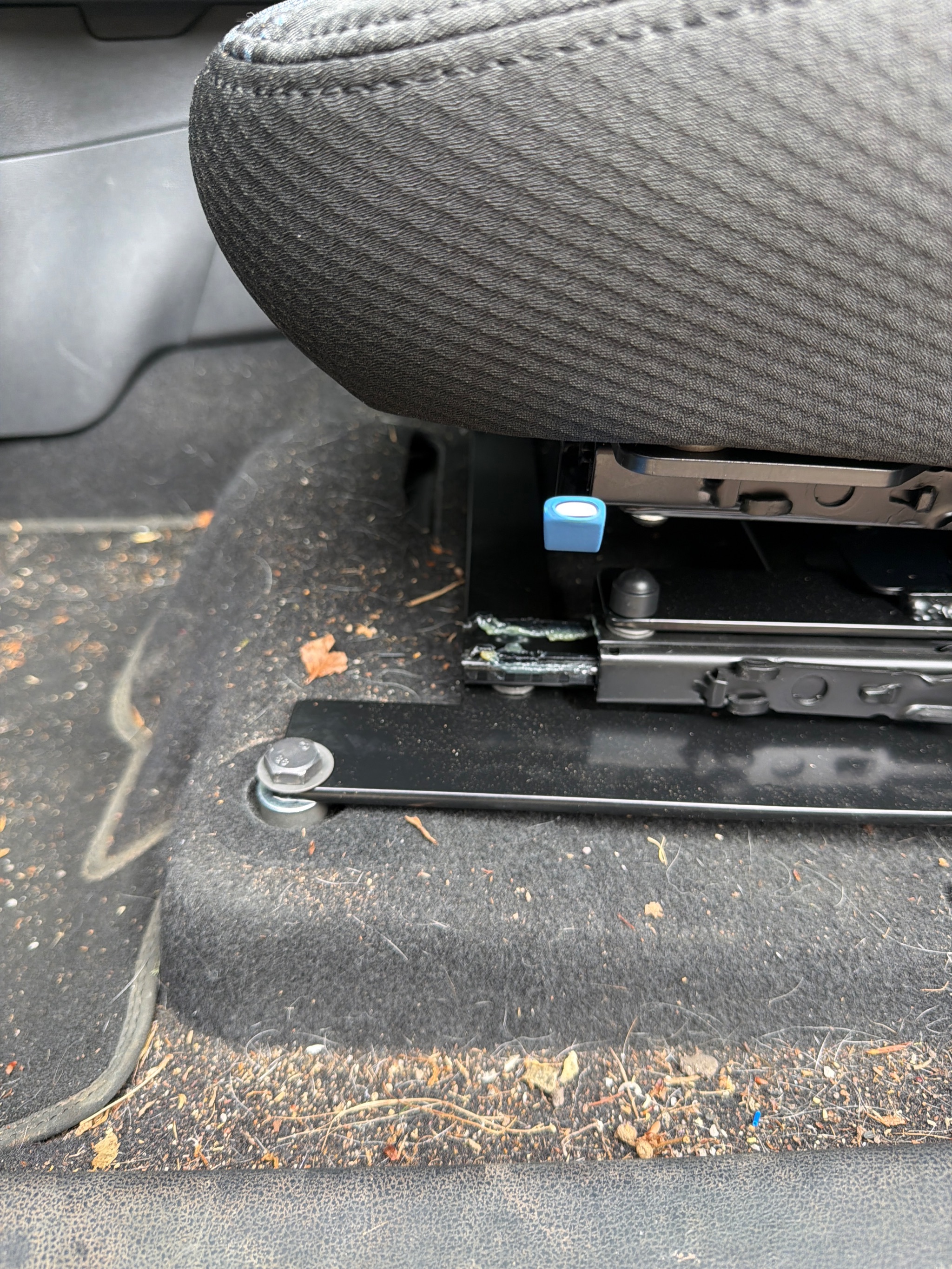 Swivel seat rotated outwards toward the open door frame on a Nissan Leaf