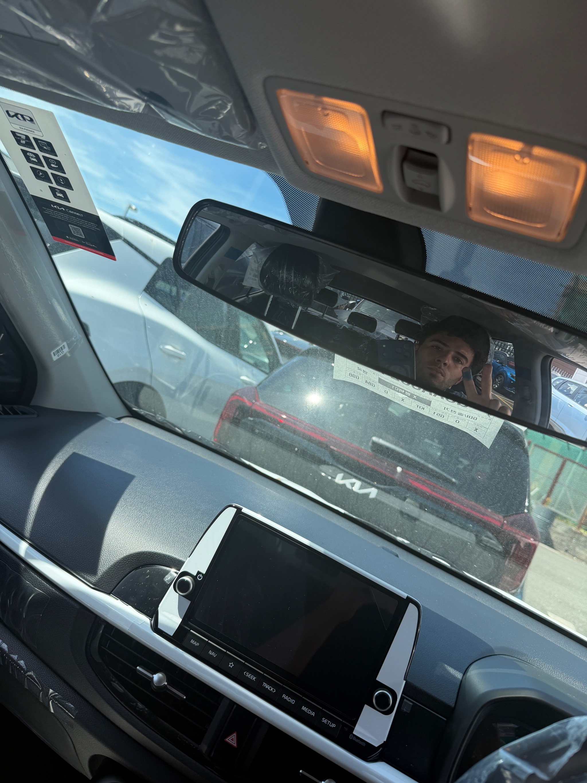 Close-up of the wide-angle panoramic mirror attachment
