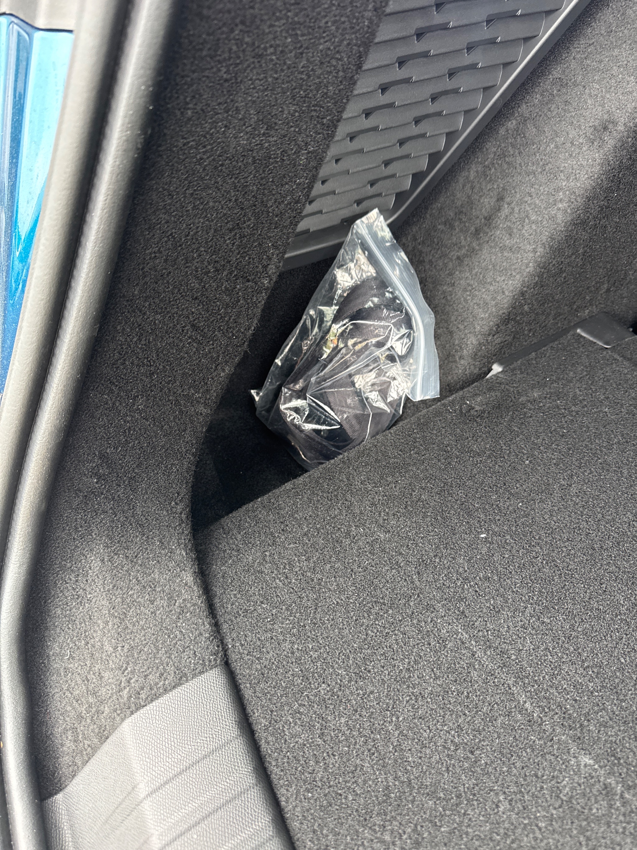 4-way boot hoist fitted to a Peugeot 5008 in Ferndown