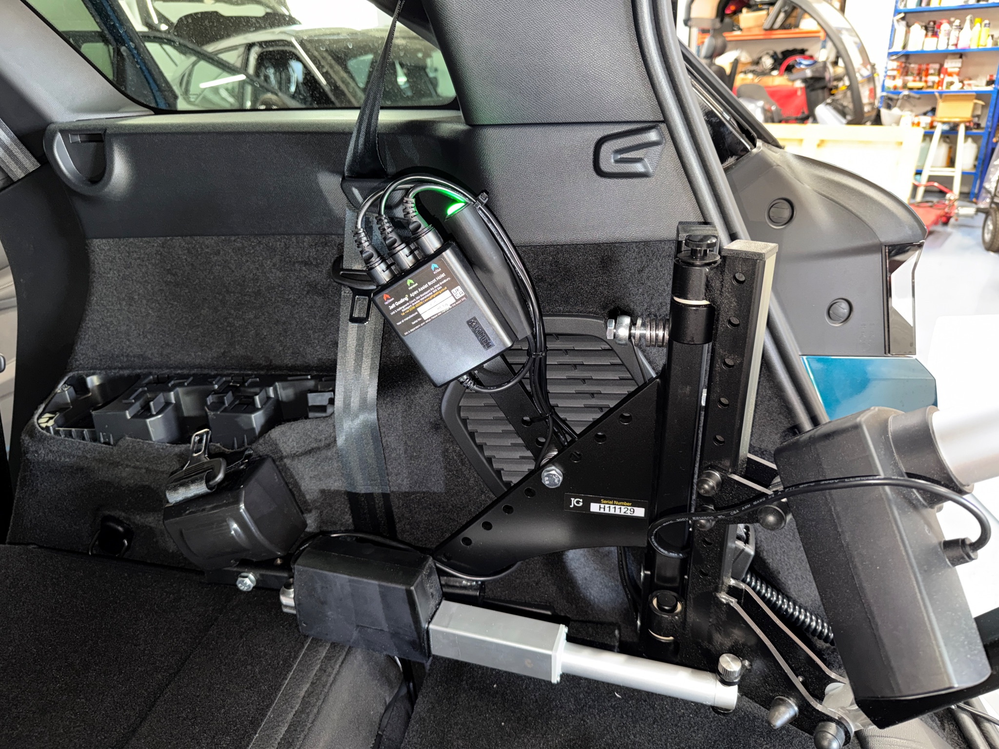 Peugeot 5008 parked at Mobility Station Ferndown branch