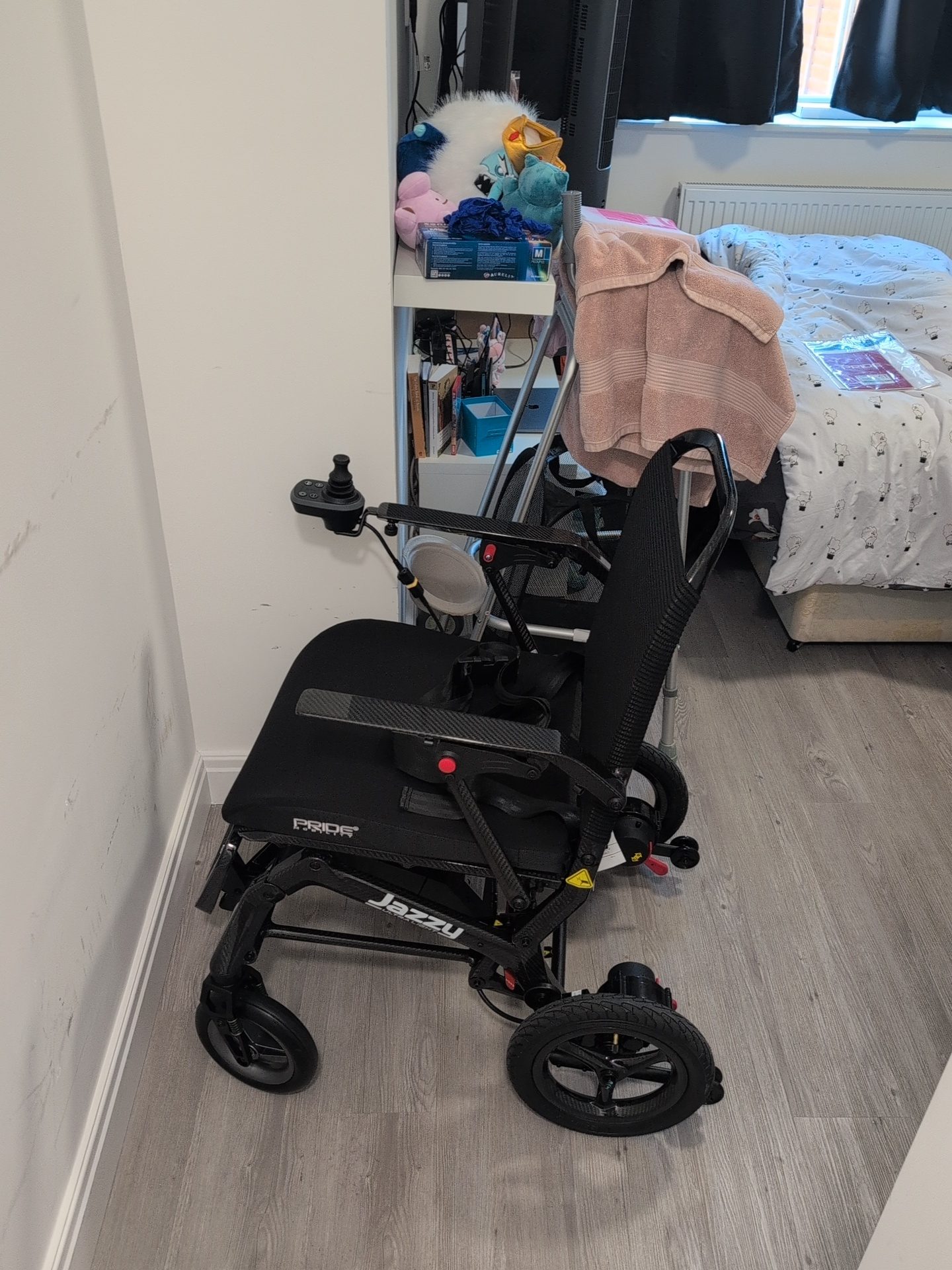 Home powerchair demonstration and delivery in Heathrow