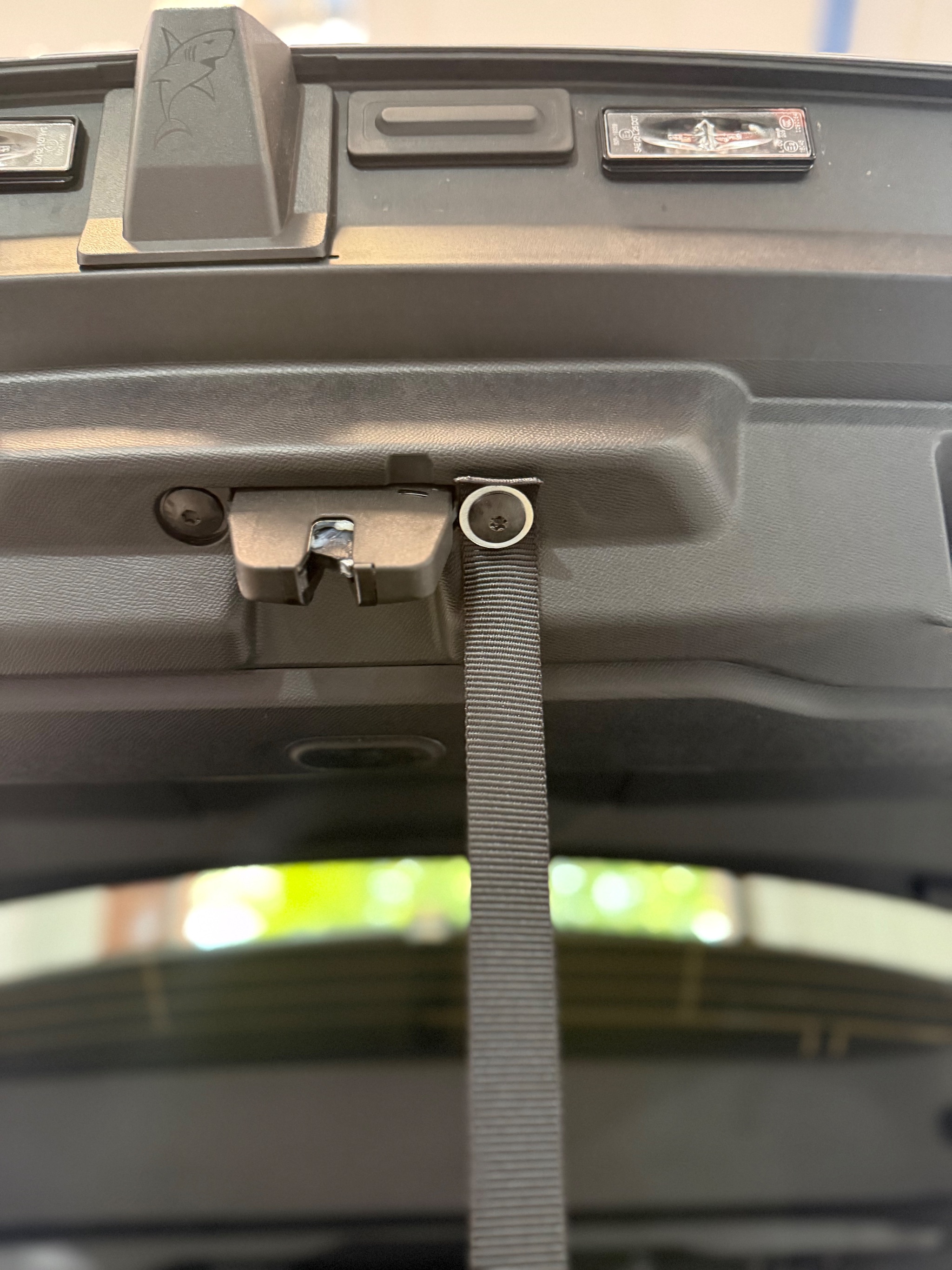 Steering ball and boot strap fitted to a Vauxhall Grandland