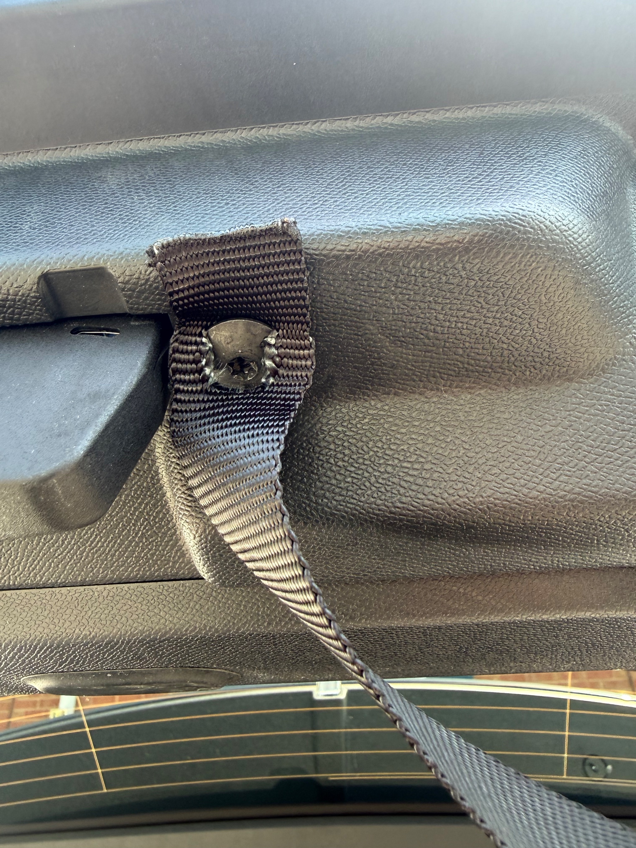 Steering ball and boot strap fitted to a Vauxhall Grandland