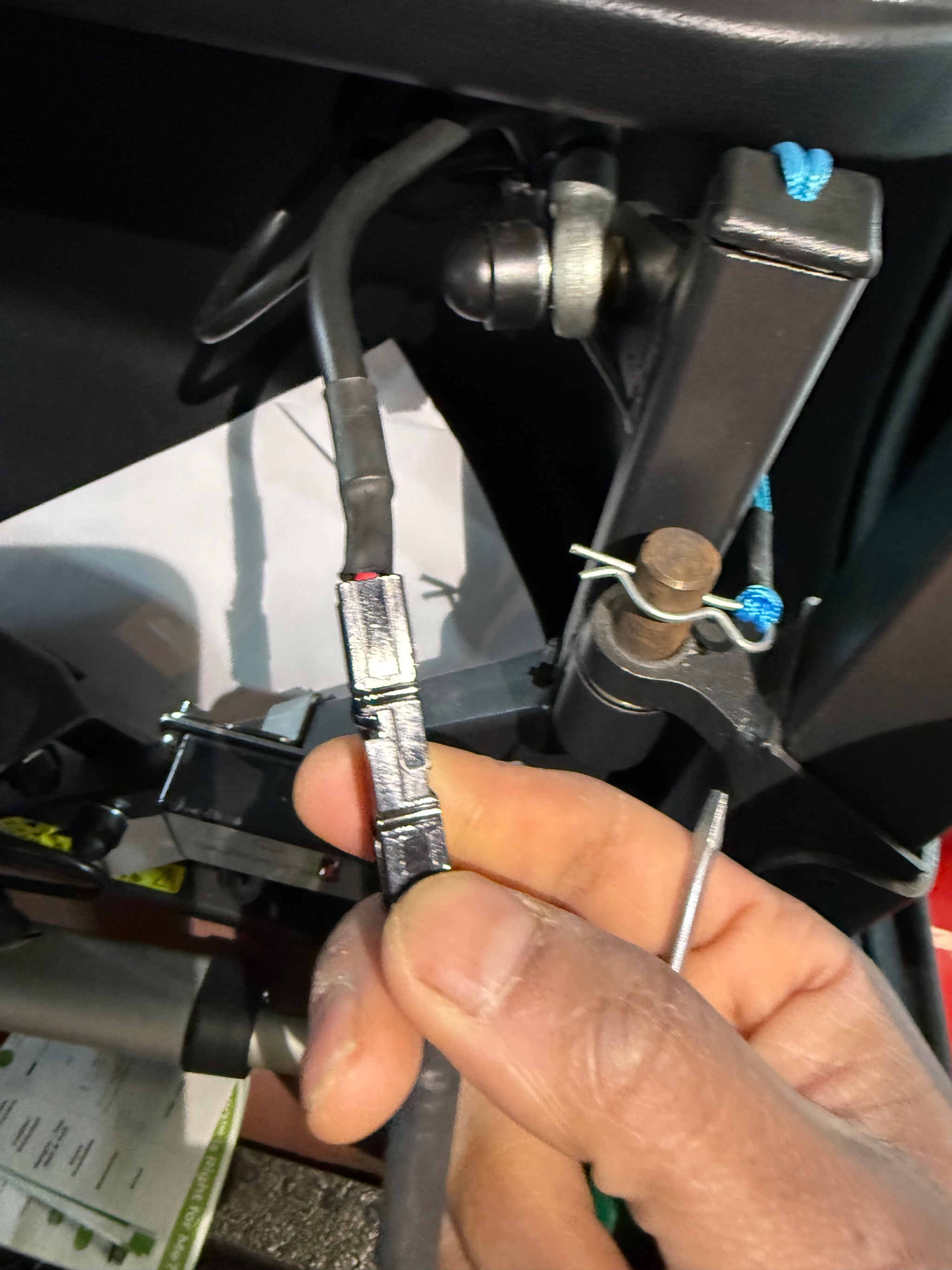 Boot hoist repair completed at our Heathrow branch