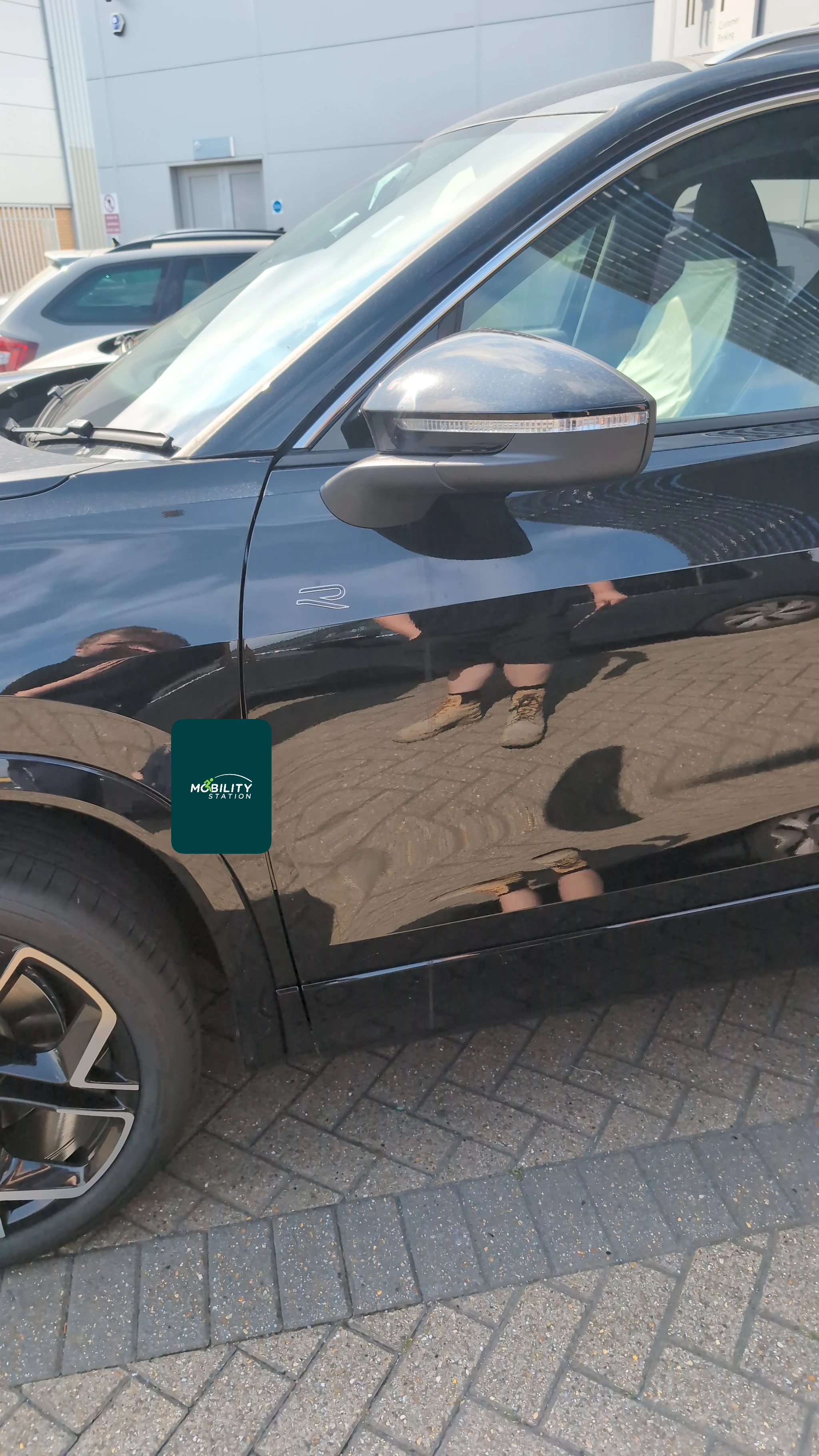 Twin flip left foot accelerator fitted to a Volkswagen Tayron