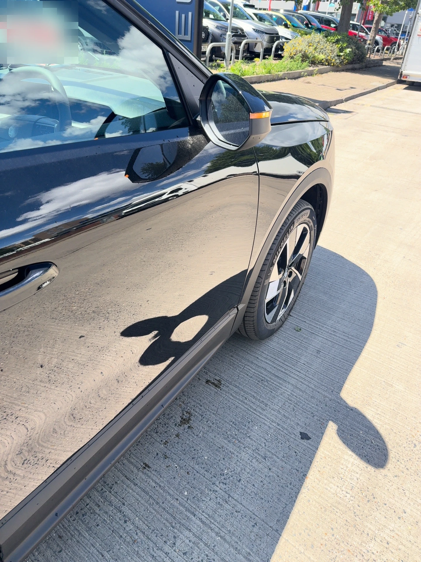 4-way boot hoist fitted to a Vauxhall Grandland at Heathrow