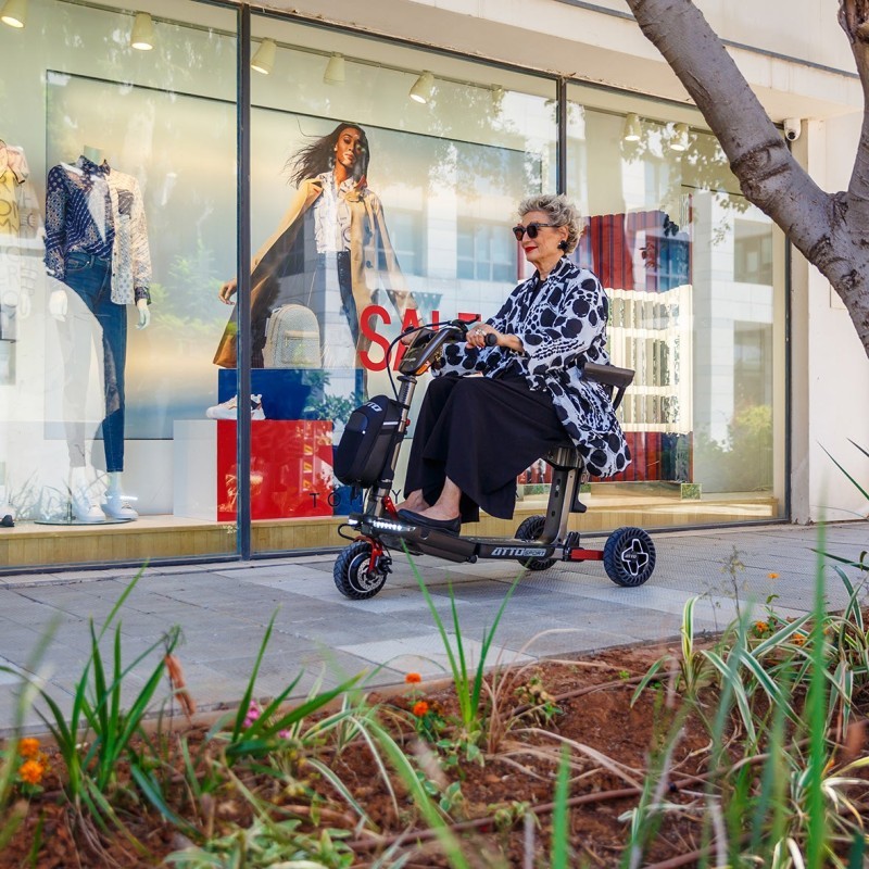 Luggie Super Heavy-Duty Folding Mobility Scooter  mobility product 18