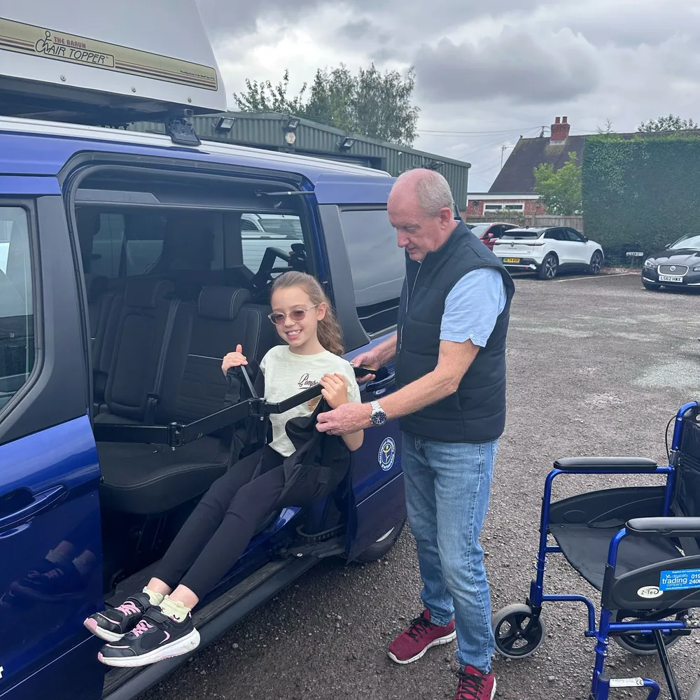 BAS (NW) Hurt Person Lift Up To 120kg For Rear and Front Seated Passengers mobility product 5