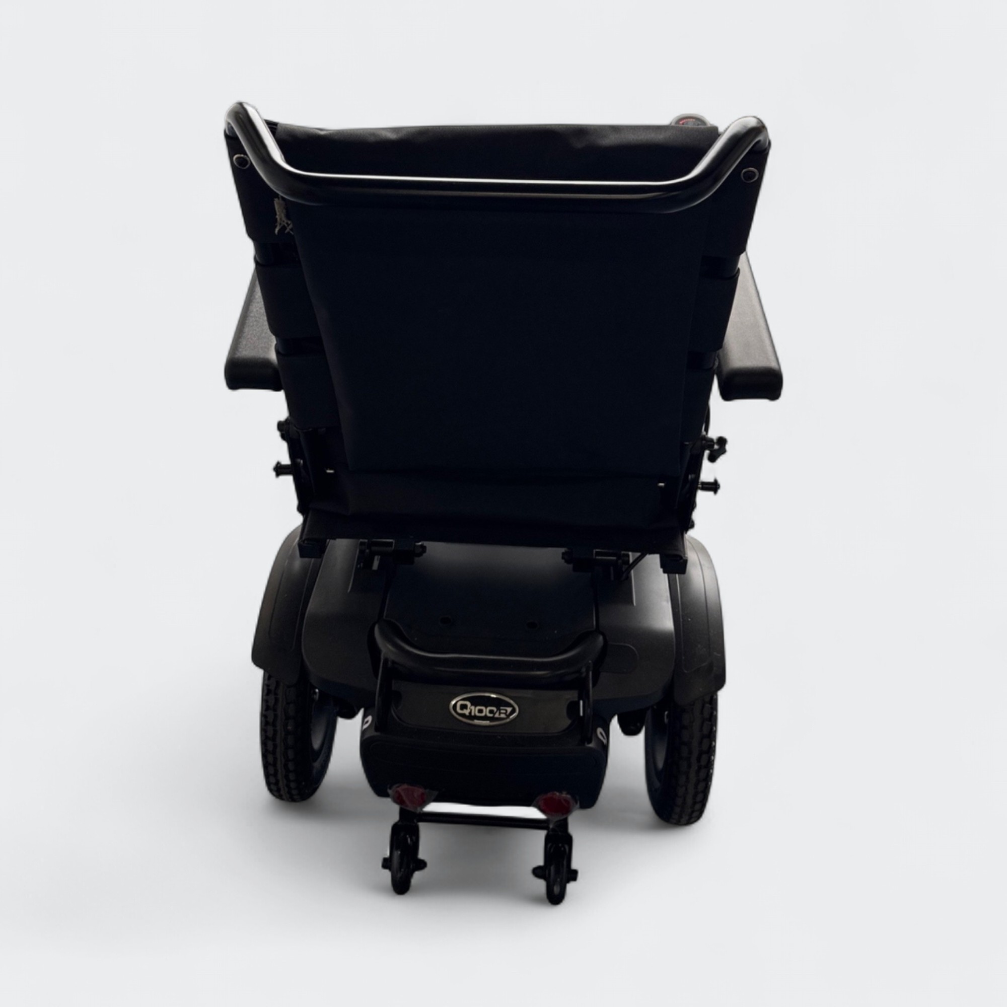 Q100 — image 3